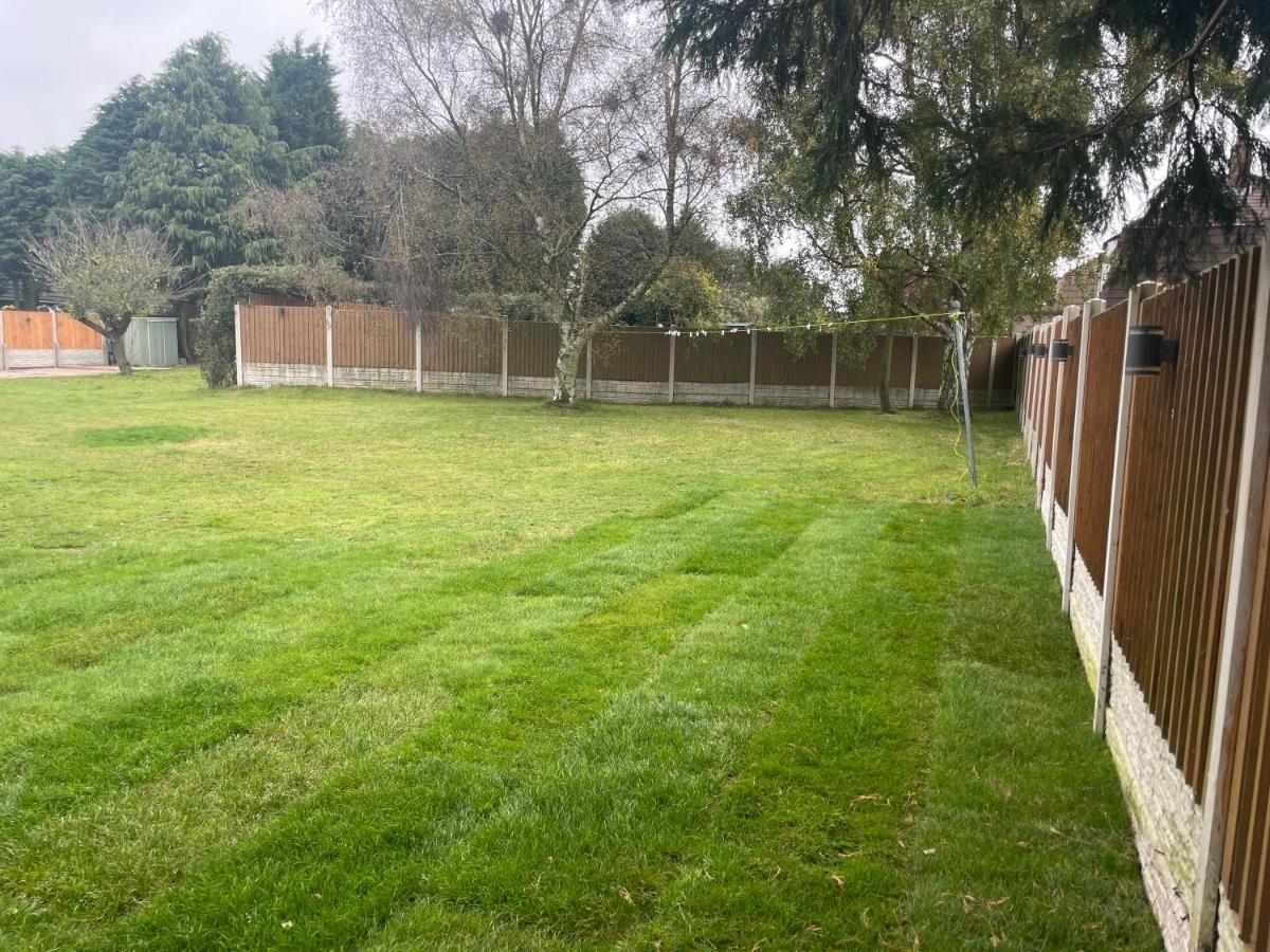 Detached Bungalow II Big Garden II Pet Friendly Villa Hednesford Luaran gambar